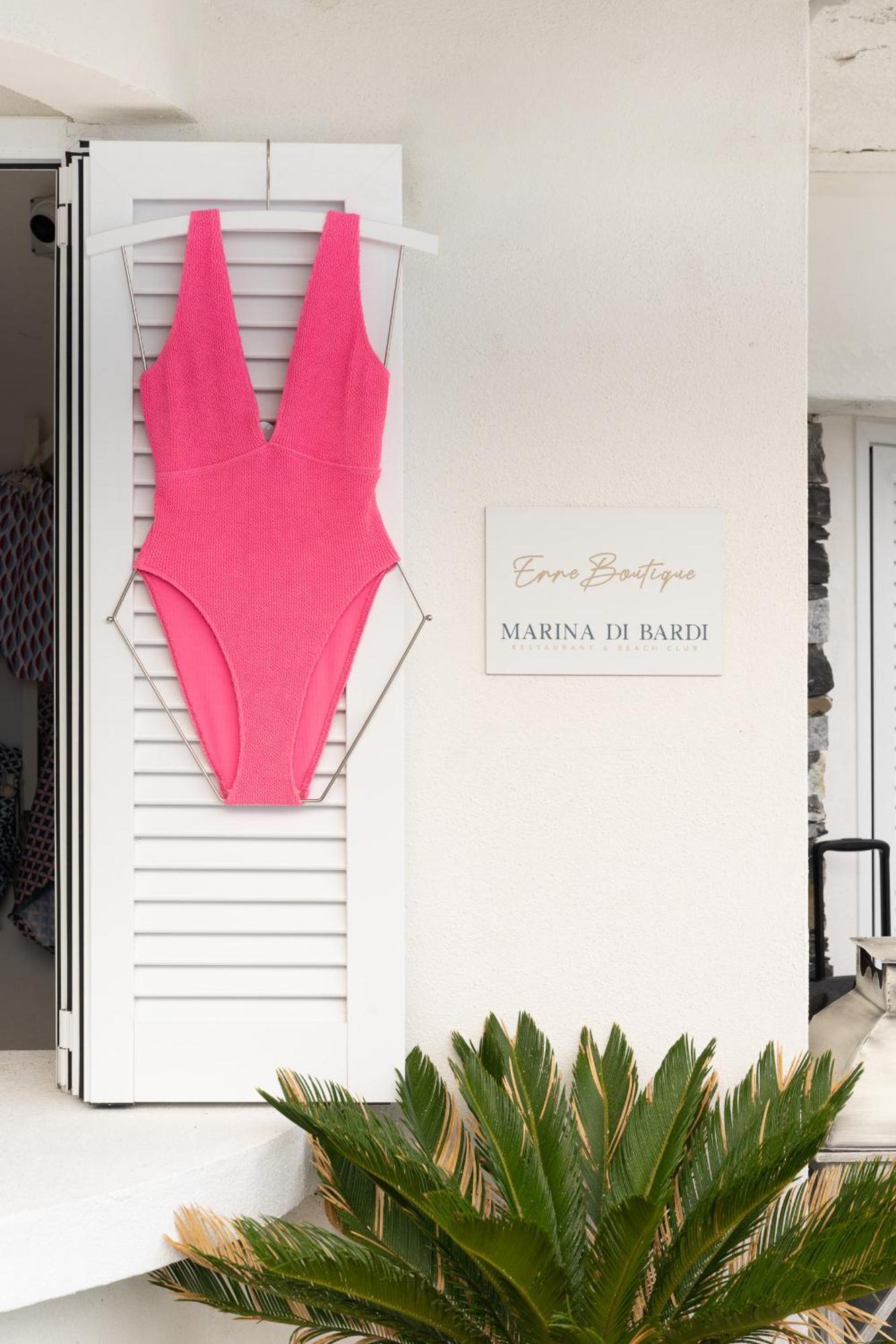 布里斯托度假水疗大酒店 拉帕洛 外观 照片 One-piece swimsuit
