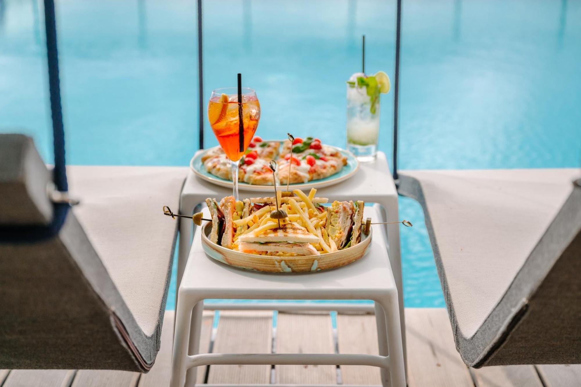 布里斯托度假水疗大酒店 拉帕洛 外观 照片 Poolside snacks